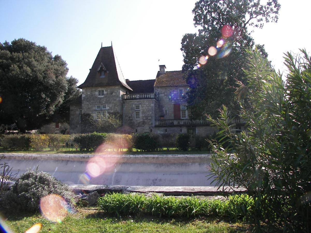 Bed and Breakfast Domaine Du Noble Saint-Jean-de-Thurac Exteriér fotografie