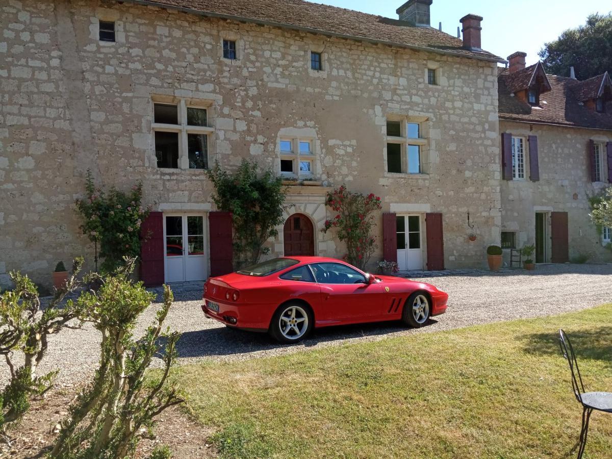 Bed and Breakfast Domaine Du Noble Saint-Jean-de-Thurac Exteriér fotografie